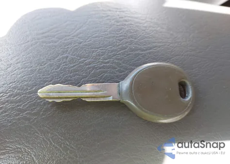 2004 Jeep Liberty Limited Edition из США, поврежденный, VIN 1J4GL58K64W298687